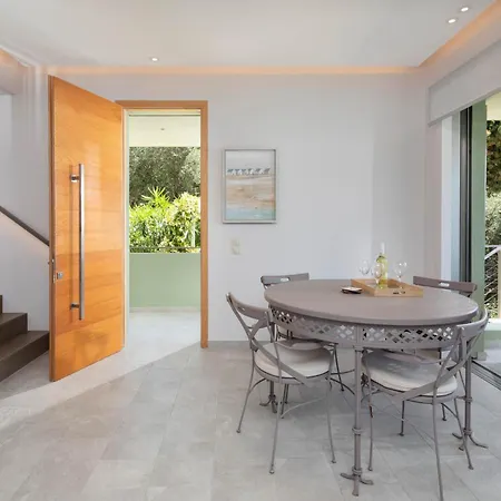 - Almyra Villa Kalami (Corfu)